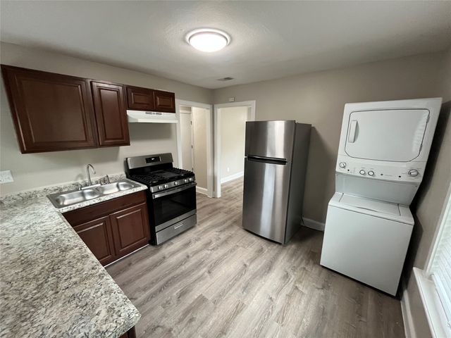 860 Mimosa Drive, Garland, TX 75040