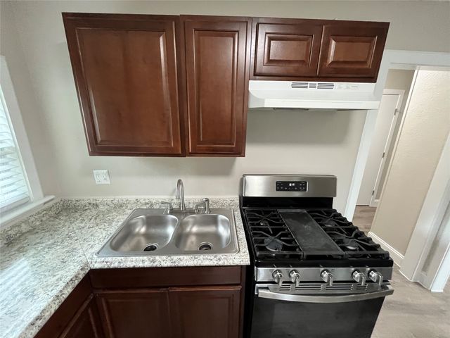 860 Mimosa Drive, Garland, TX 75040