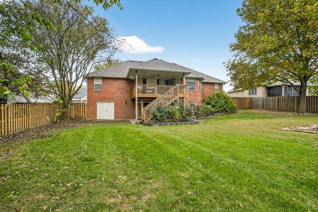 904 E Elizabeth Street, Republic, MO 65738