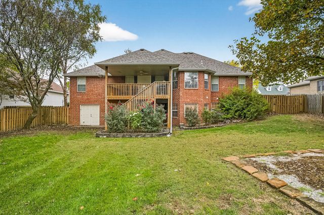 904 E Elizabeth Street, Republic, MO 65738