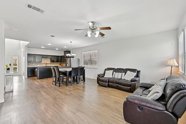 12825 White Cove Drive, Texas City, TX 77568