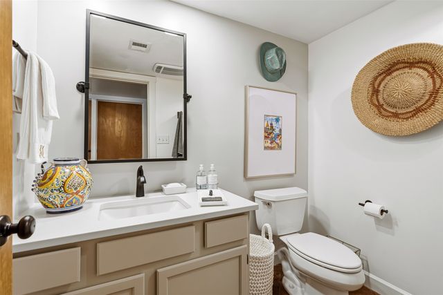 501 Rio Grande A7, Santa Fe, NM 87501