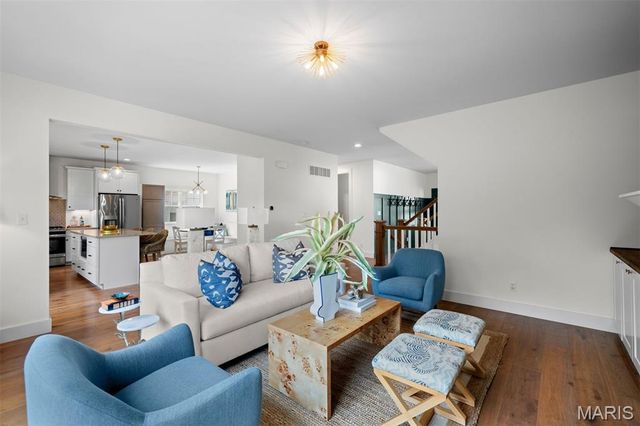 414 George Avenue, Kirkwood, MO 63122