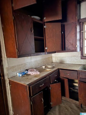 712 W 12TH STREET, Anniston, AL 36201