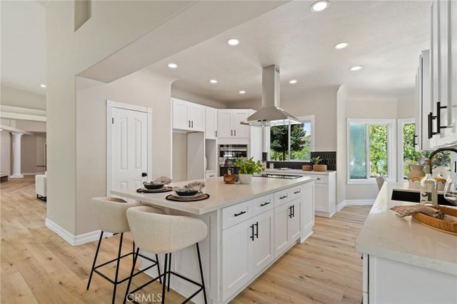 44240 La Cruz, Temecula, CA 92590