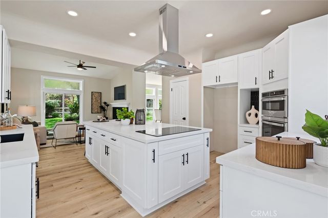 44240 La Cruz, Temecula, CA 92590