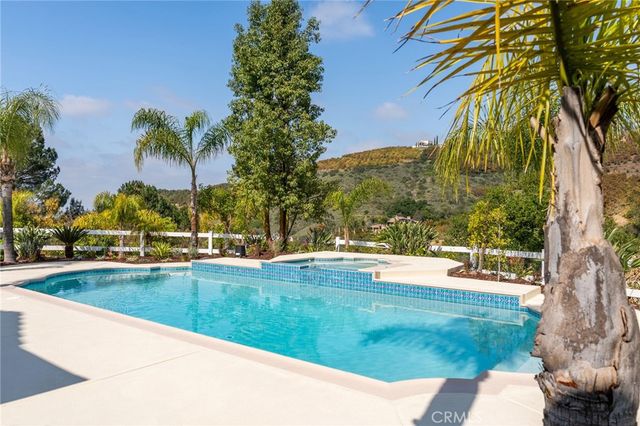 44240 La Cruz, Temecula, CA 92590