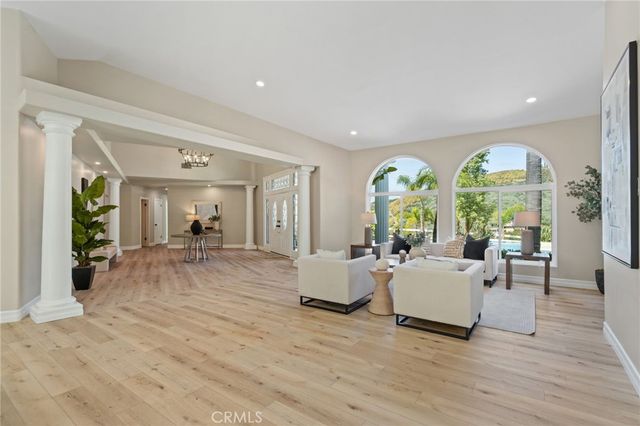 44240 La Cruz, Temecula, CA 92590