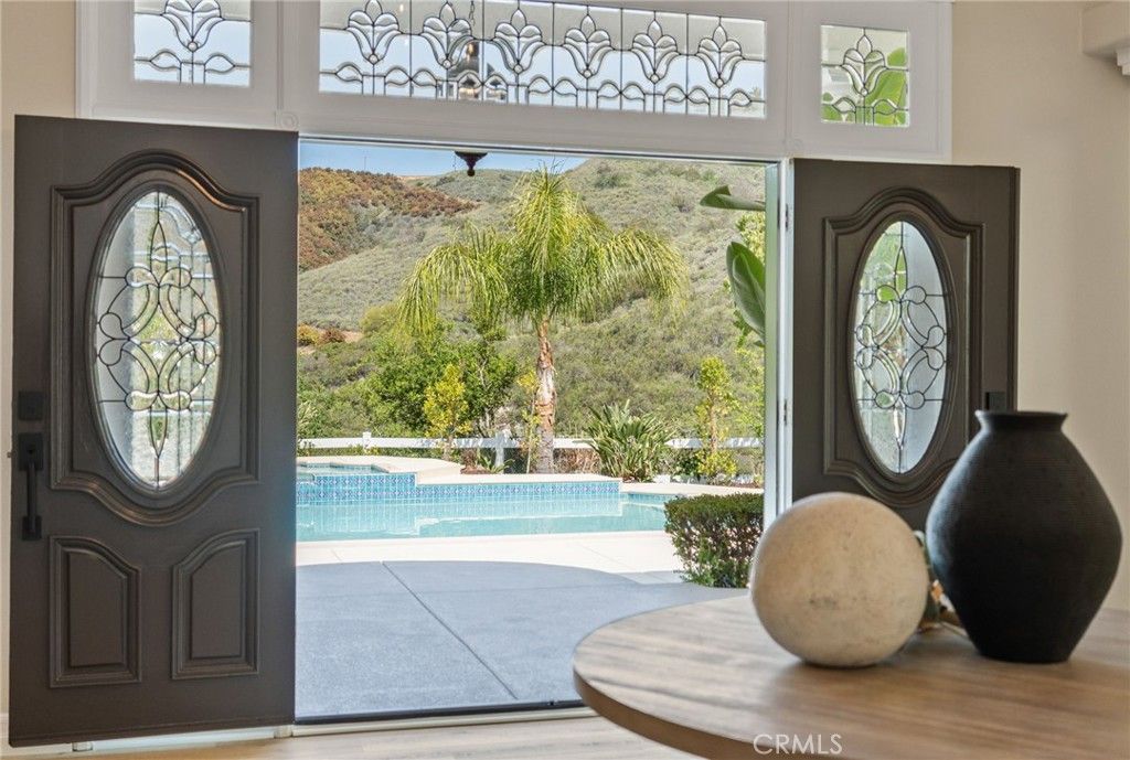 Image 2 of property listing at 44240 La Cruz, Temecula, CA 92590