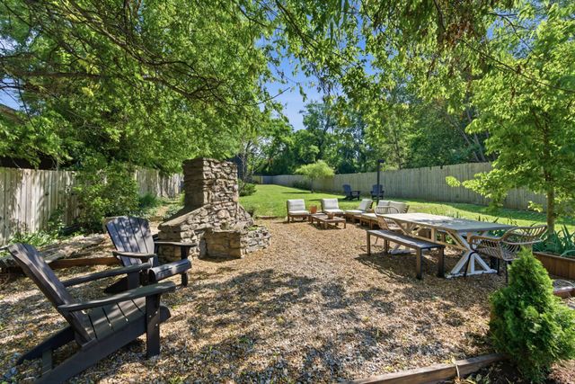 1311 Ardee Ave, Nashville, TN 37216