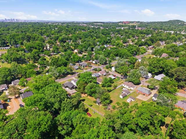 1311 Ardee Ave, Nashville, TN 37216