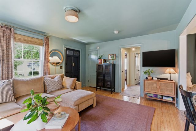 1311 Ardee Ave, Nashville, TN 37216