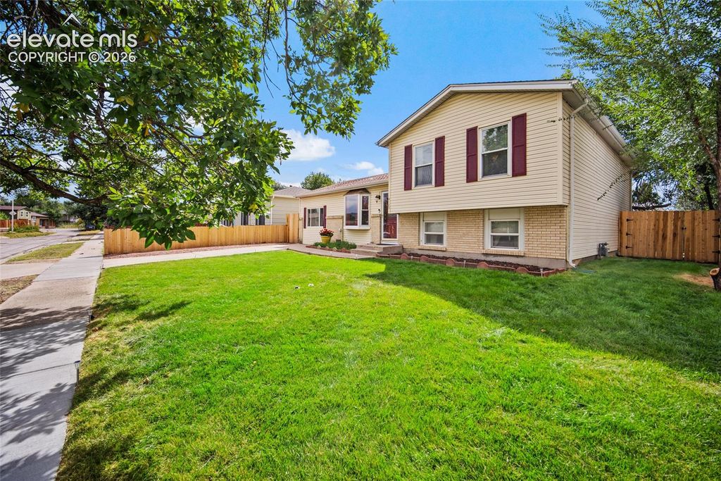 4105 London Lane, Colorado Springs, CO 80916 — photo 2