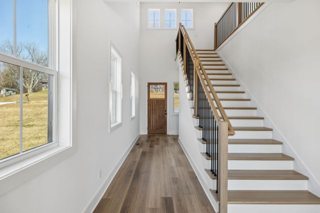 2426 Brittany Dr, Nashville, TN 37206