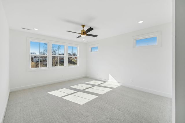 2426 Brittany Dr, Nashville, TN 37206