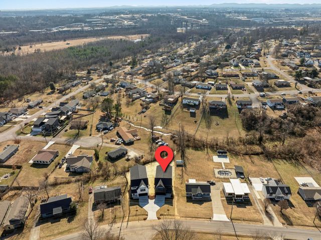 2426 Brittany Dr, Nashville, TN 37206