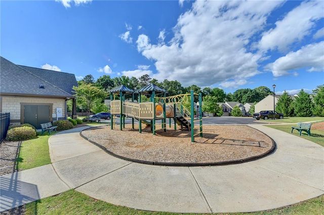 5160 BREEZEWOOD Circle, Alpharetta, GA 30004