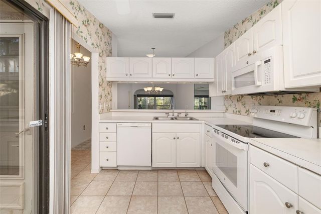 4460 WINSTON LANE N 3, Sarasota, FL 34235