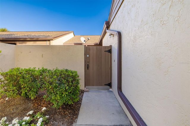 4460 WINSTON LANE N 3, Sarasota, FL 34235