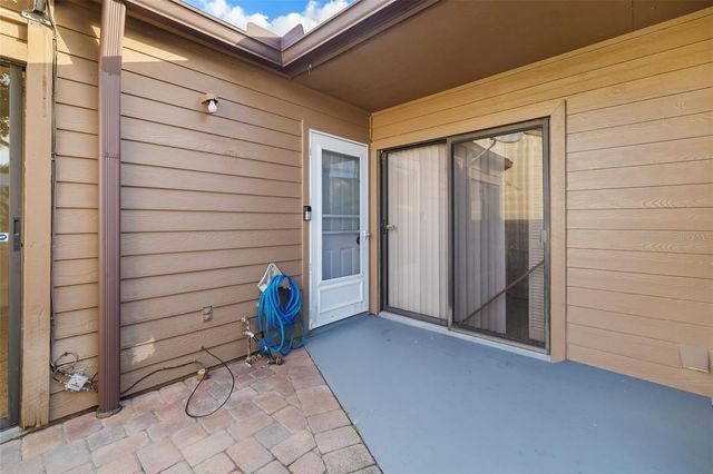 4460 WINSTON LANE N 3, Sarasota, FL 34235