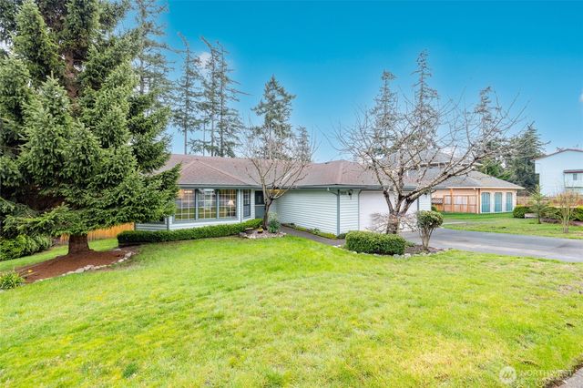 901 SW Barrington Drive, Oak Harbor, WA 98277