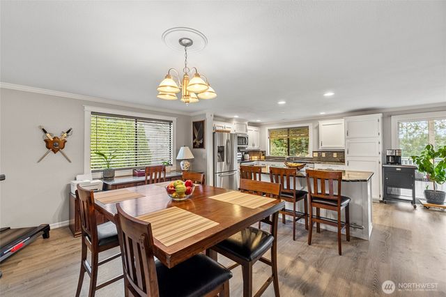 901 SW Barrington Drive, Oak Harbor, WA 98277