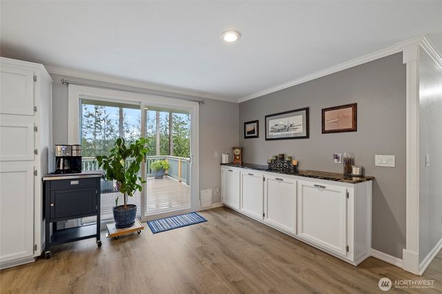 901 SW Barrington Drive, Oak Harbor, WA 98277