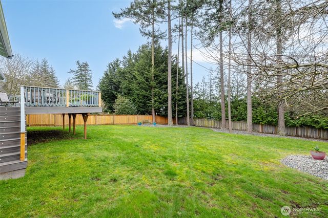 901 SW Barrington Drive, Oak Harbor, WA 98277