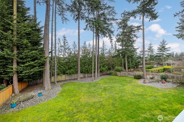 901 SW Barrington Drive, Oak Harbor, WA 98277