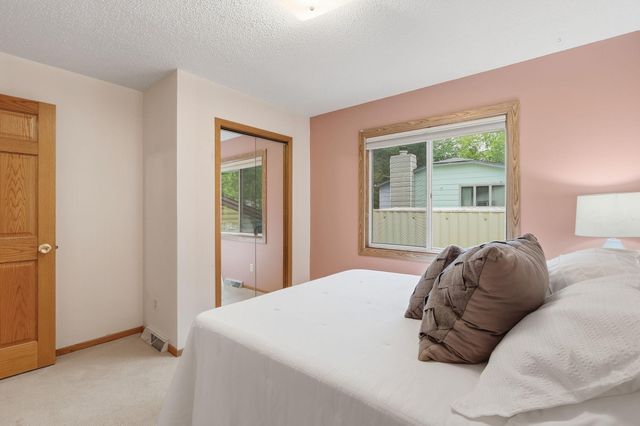 9974 Hemlock Way, Maple Grove, MN 55369
