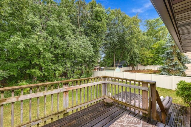 9974 Hemlock Way, Maple Grove, MN 55369