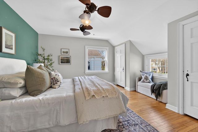5058 N Kent AVENUE, Whitefish Bay, WI 53217