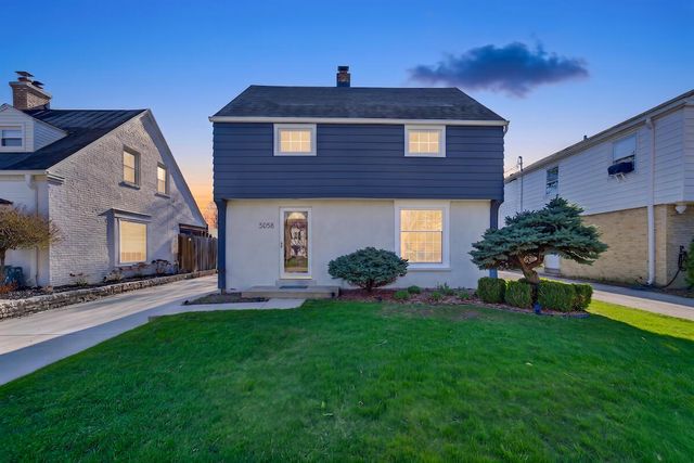 5058 N Kent AVENUE, Whitefish Bay, WI 53217