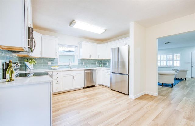 662 VILLAGRANDE AVENUE S, St Petersburg, FL 33707