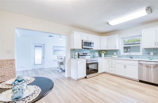 662 VILLAGRANDE AVENUE S, St Petersburg, FL 33707