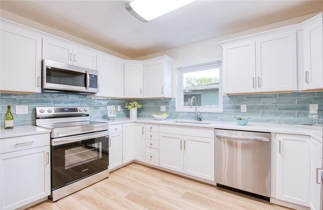 662 VILLAGRANDE AVENUE S, St Petersburg, FL 33707