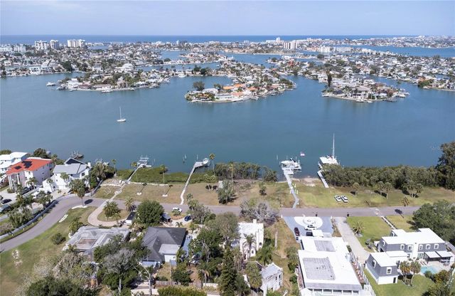 662 VILLAGRANDE AVENUE S, St Petersburg, FL 33707