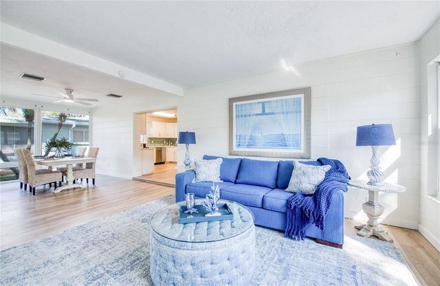 662 VILLAGRANDE AVENUE S, St Petersburg, FL 33707