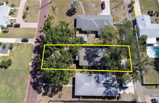 662 VILLAGRANDE AVENUE S, St Petersburg, FL 33707