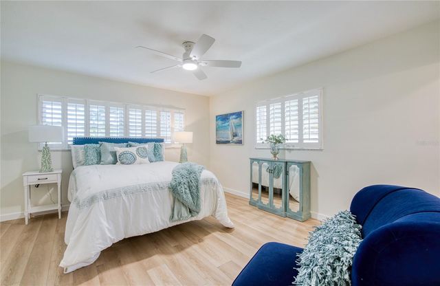 662 VILLAGRANDE AVENUE S, St Petersburg, FL 33707