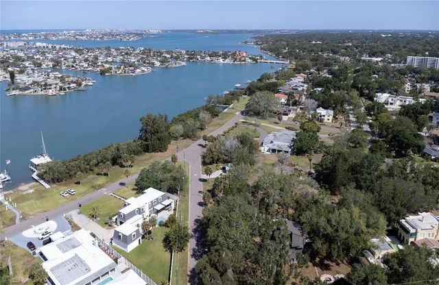 662 VILLAGRANDE AVENUE S, St Petersburg, FL 33707