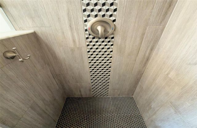 662 VILLAGRANDE AVENUE S, St Petersburg, FL 33707