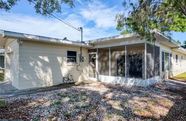 662 VILLAGRANDE AVENUE S, St Petersburg, FL 33707