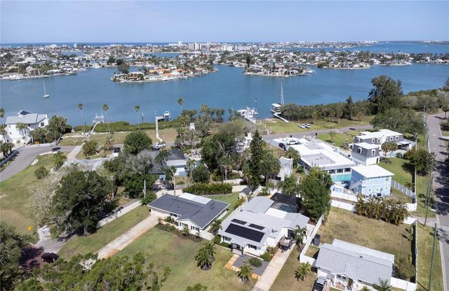 662 VILLAGRANDE AVENUE S, St Petersburg, FL 33707