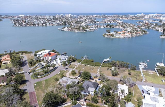 662 VILLAGRANDE AVENUE S, St Petersburg, FL 33707