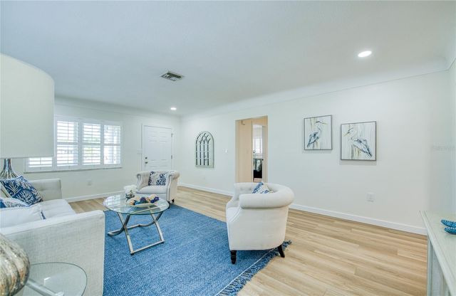 662 VILLAGRANDE AVENUE S, St Petersburg, FL 33707