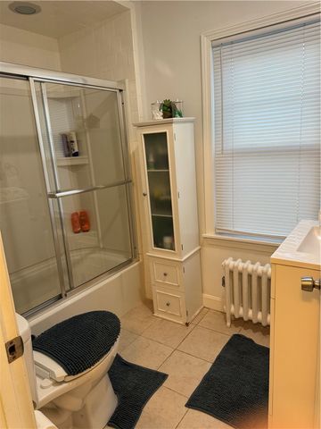 33 George Street, North Providence, RI 02911