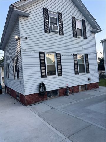 33 George Street, North Providence, RI 02911