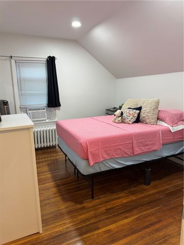 33 George Street, North Providence, RI 02911