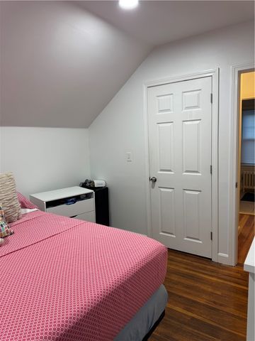 33 George Street, North Providence, RI 02911